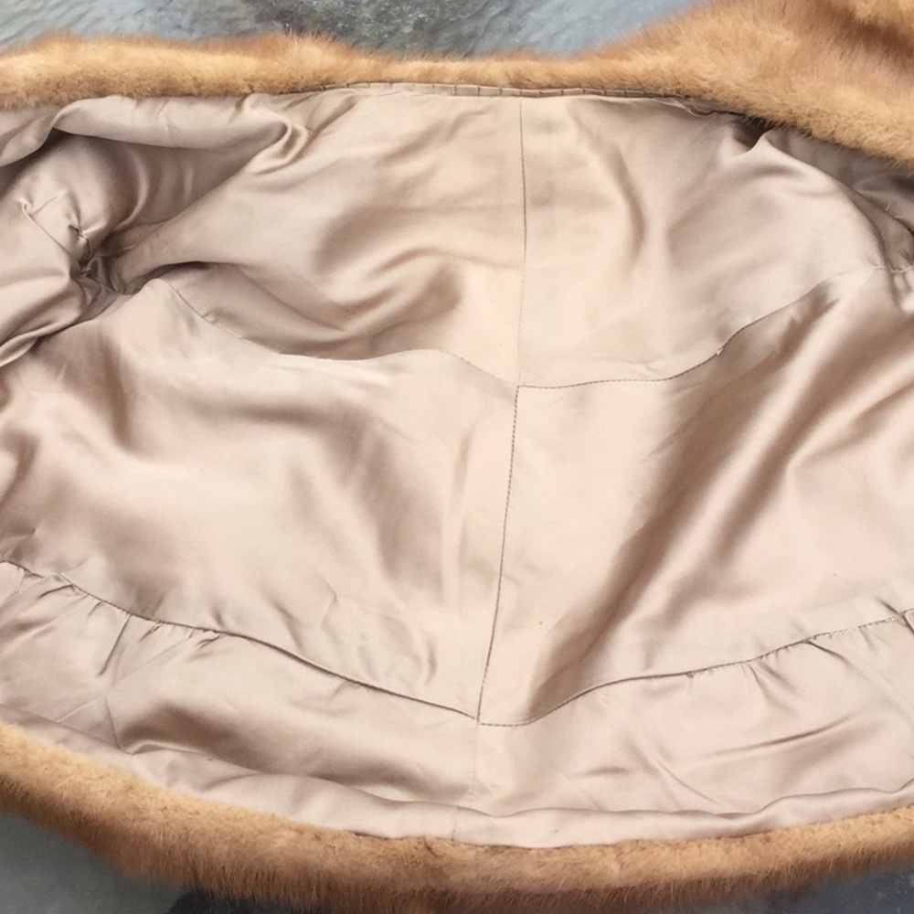 Vintage - Genuine Mink Capette - Picture 6 of 8